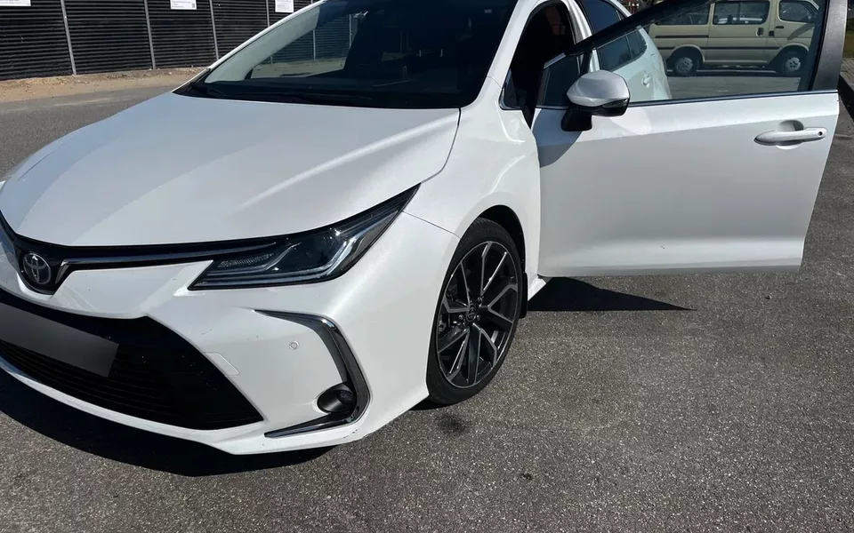 Toyota Corolla SD 1.8 Hybrid Luxury