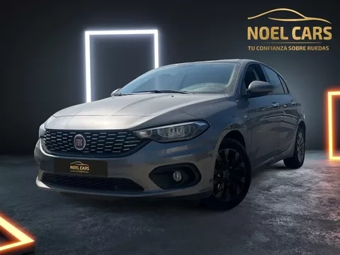 FIAT Tipo 1.4 16v Easy 70kW (95CV) gasolina 5p.