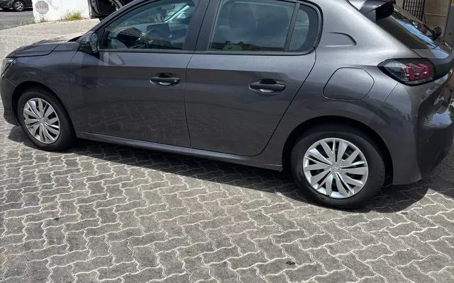 Peugeot 208 1.5 BlueHDi Active Business Pack