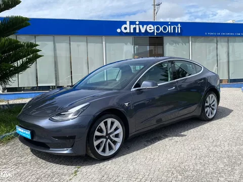 Tesla Model 3 Standard Range Plus RWD