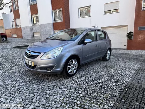 Opel Corsa 1.2 CMON