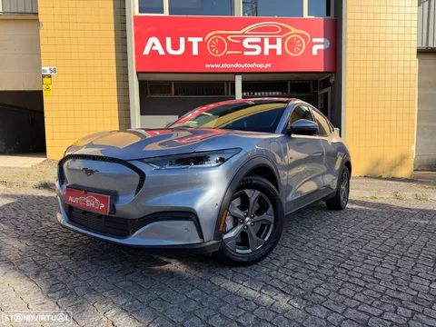 Ford Mustang Mach-E 75.7 kWh Base