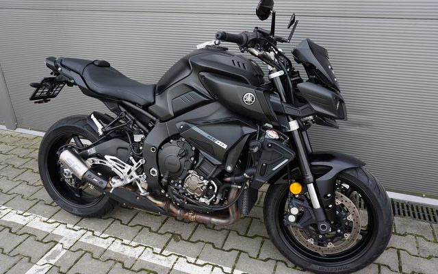 Yamaha MT 10 TECH BLACK