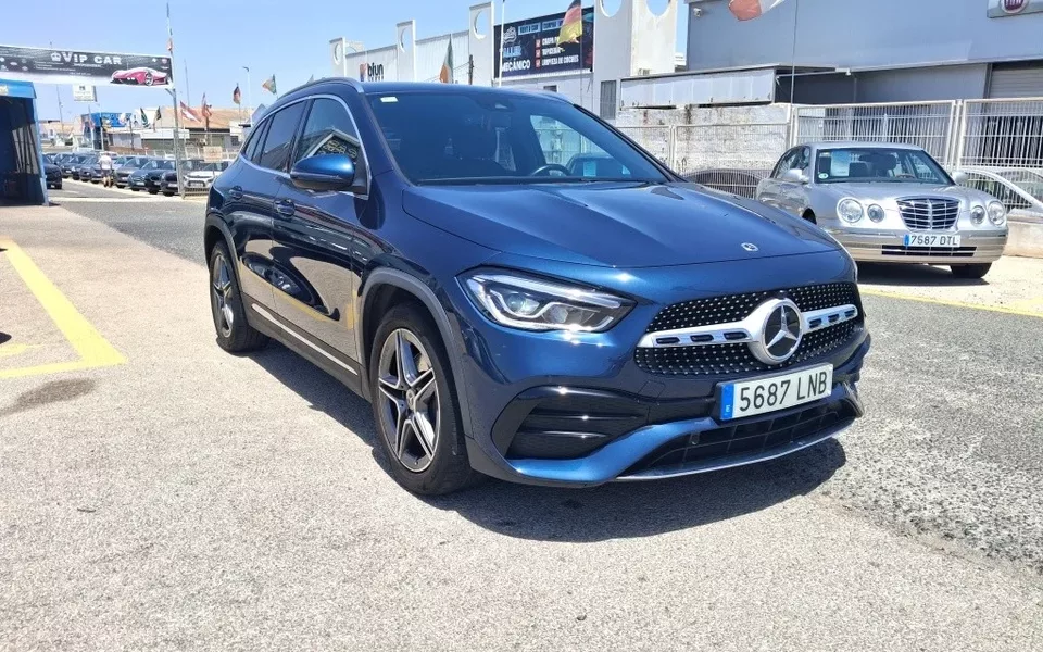 MERCEDES-BENZ Clase GLA GLA 200d 8G-DCT