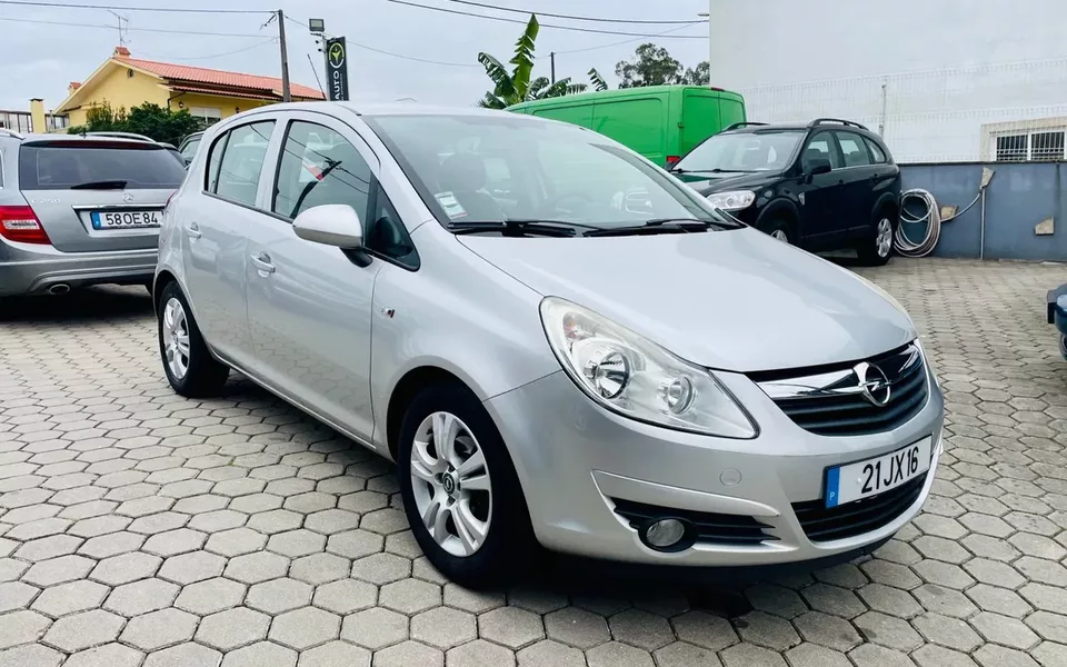 Opel Corsa 1.2 Cosmo 111