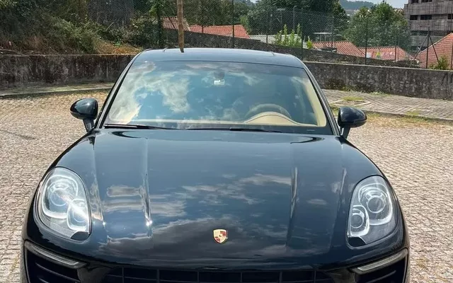 Porsche Macan S