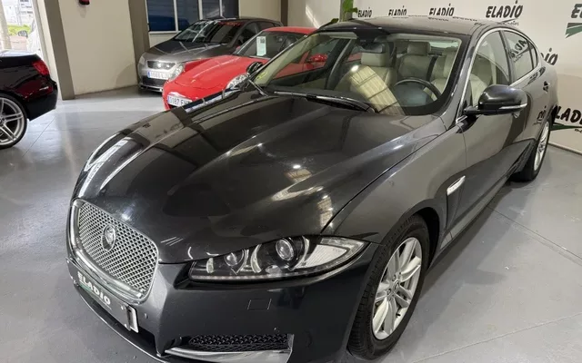 JAGUAR XF XF 2.2 Diesel Premium Luxury Aut.