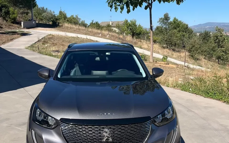 Peugeot 2008 1.2 PureTech Allure