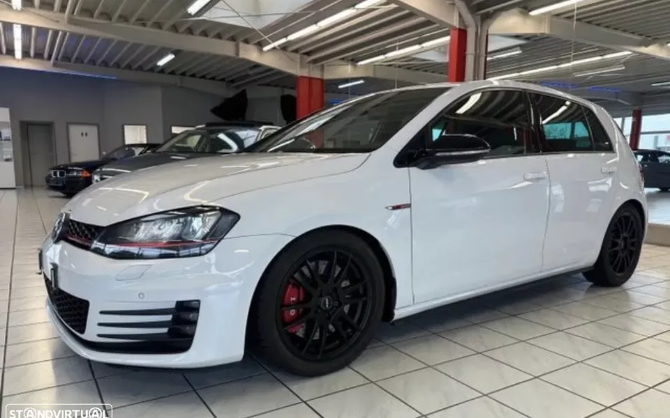 VW Golf GTI Performance BlueMotion DSG