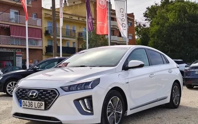 HYUNDAI Ioniq Híbrido 1.6 GDI 104 kW - 11600€ en Torredembarra