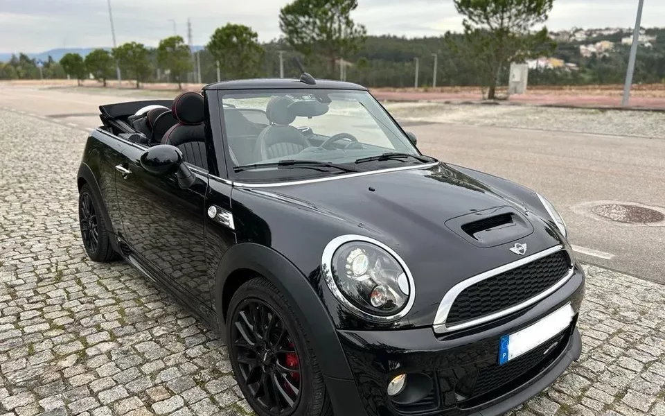 MINI Cabrio John Cooper Works