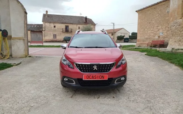 PEUGEOT 2008 2008 1.6 BlueHDI Style 100