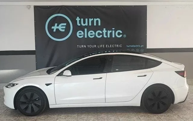 Tesla Model 3 Tração Traseira Premium