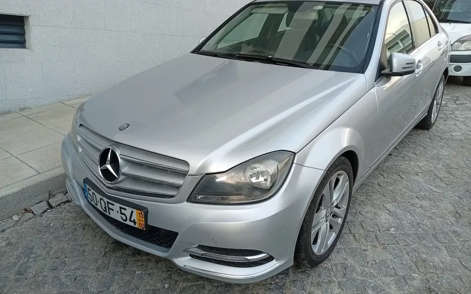 Mercedes-Benz C 220