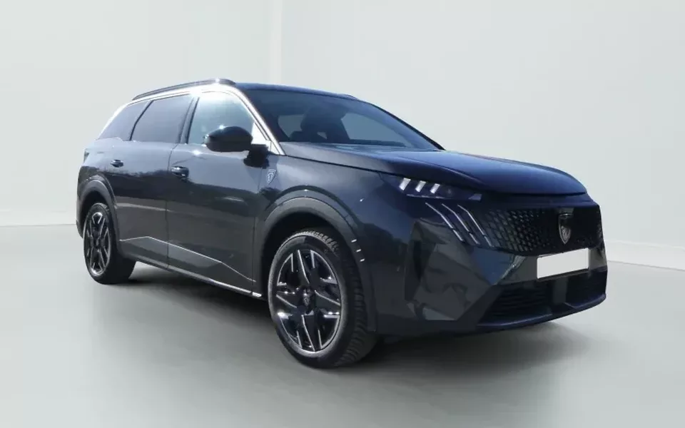 Peugeot 5008 HYBRID 145CH E-DCS6 GT Zéro km immatriculé