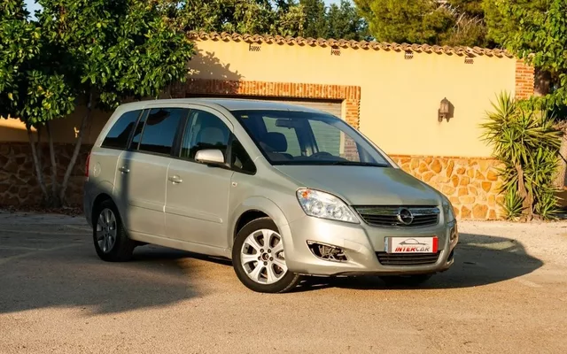 OPEL Zafira Zafira 1.9CDTi Cosmo 120