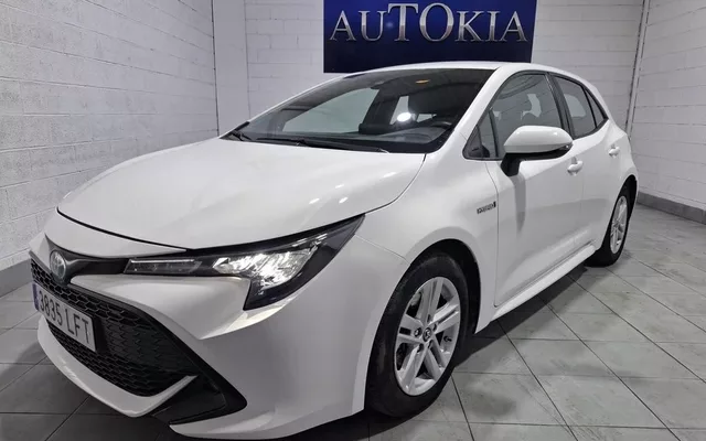 TOYOTA Corolla 1.8 125H BUSINESS E-CVT