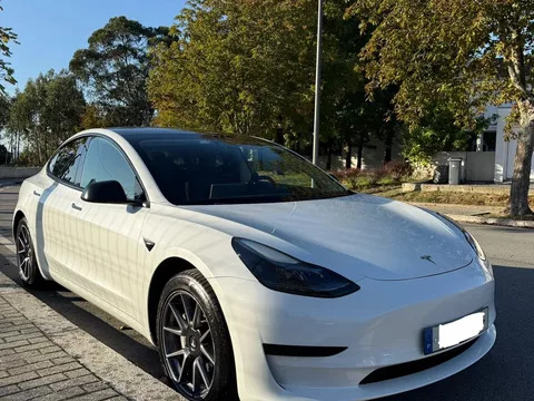 Tesla Model 3 Tração Traseira