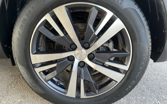 Peugeot 5008 Allure 1.2L PureTech 96kW (130CV) S&S
