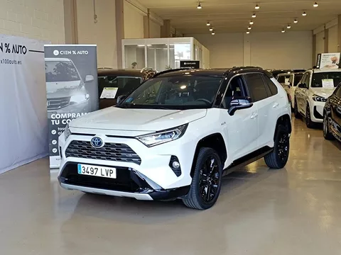 Vendido: TOYOTA RAV-4 2.5l 220H Style - 35600€ en Trapagaran