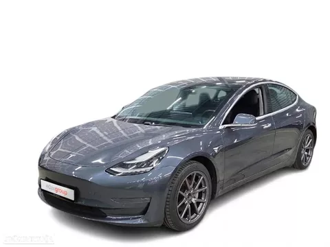 Tesla Model 3 Long-Range RWD