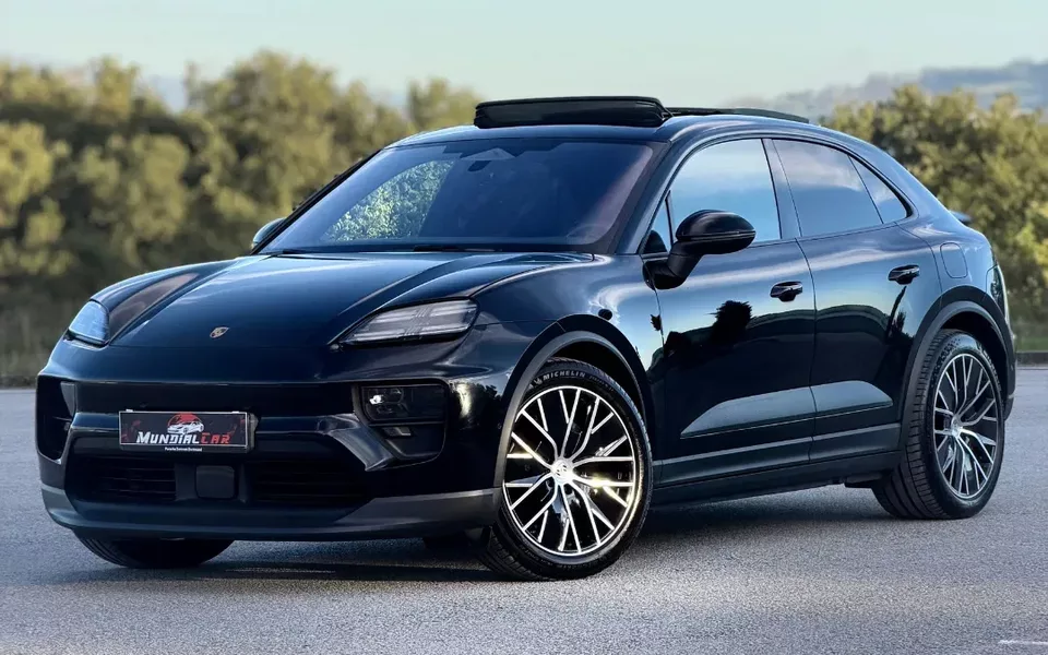 Porsche Macan Electric 4