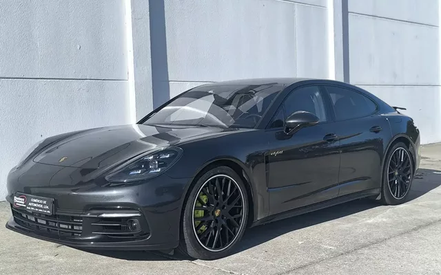 Porsche Panamera 4 E-Hybrid Executive