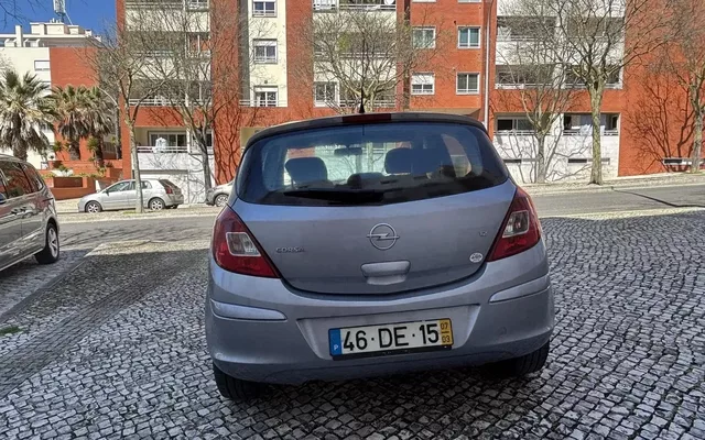 Opel Corsa 1.2 CMON