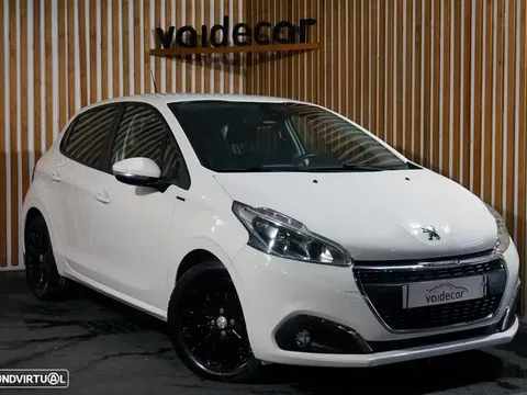 Peugeot 208 1.5 BlueHDi Signature