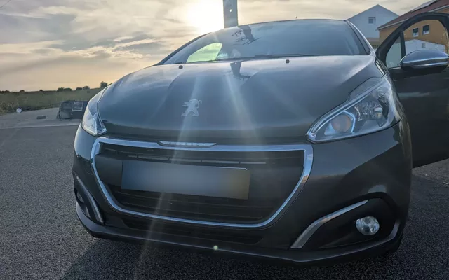 Peugeot 208 1.2 PureTech Style