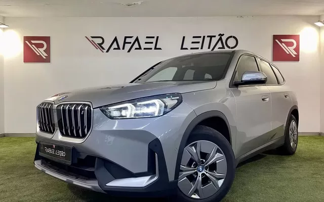 BMW iX1 xDrive30
