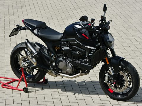 Ducati Monster 937