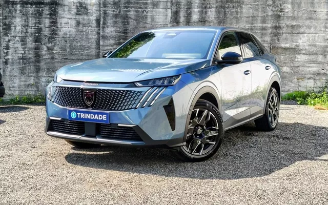 Peugeot 3008 1.2 Hybrid Allure e-DCS6