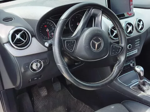 Mercedes-Benz B 180 d Urban