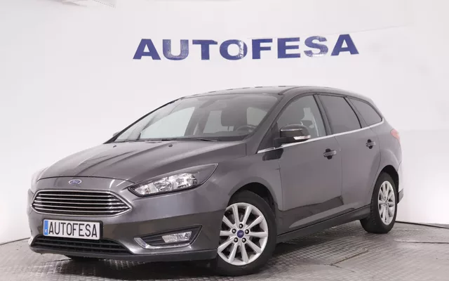 Ford Focus 1.5 TDCI BLACK RED 120CV 5P # NAVY