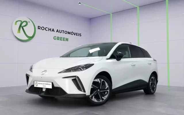 MG MG4 64 kWh Luxury