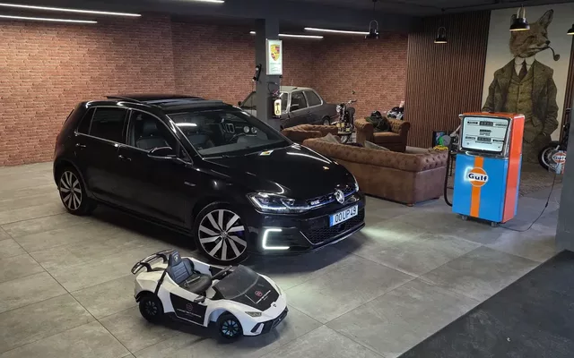 VW Golf 1.4 GTE Plug-in