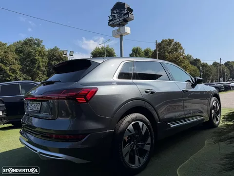 Audi e-tron 55 quattro S line