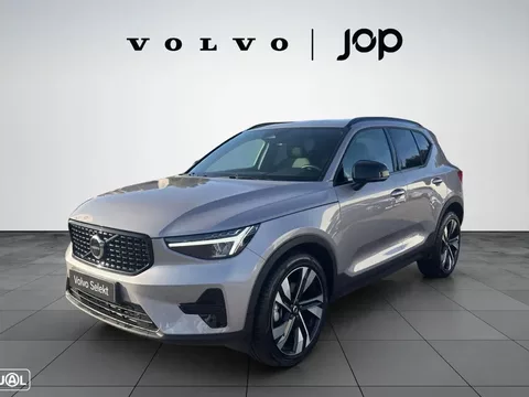 Volvo XC 40 2.0 B3 Plus Dark