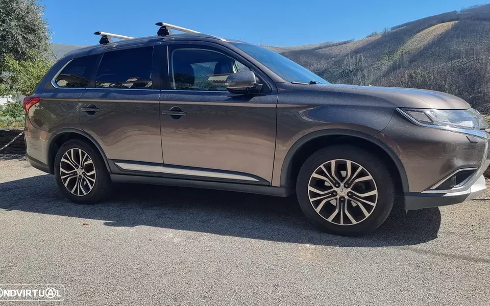 Mitsubishi Outlander 2.2 DI-D Intense+
