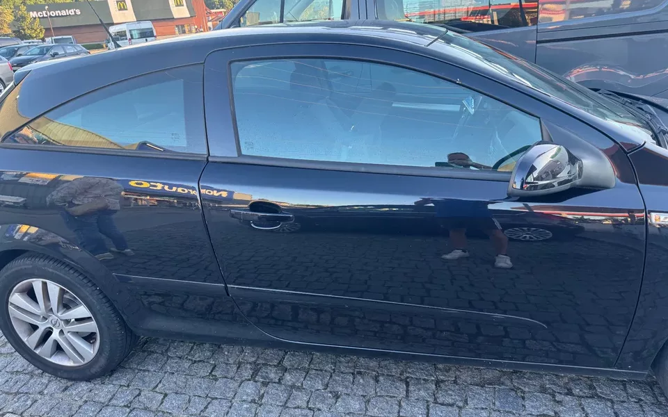 Opel Astra GTC 1.7 CDTi