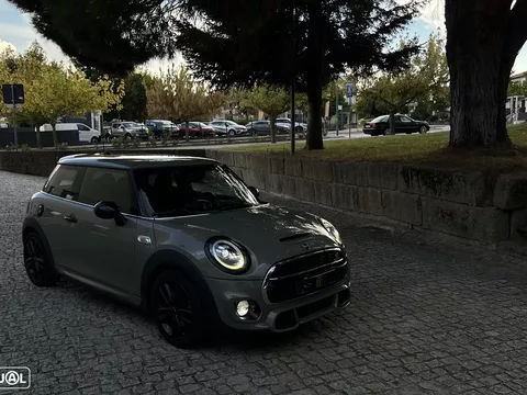 MINI 3 Portas Cooper S Aut.
