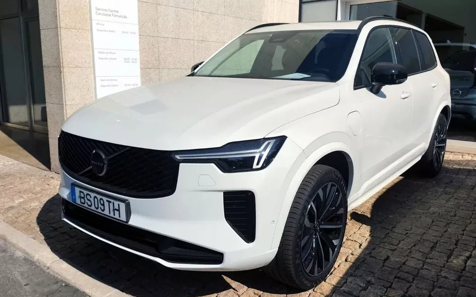 Volvo XC 90 2.0 T8 PHEV Plus Dark AWD