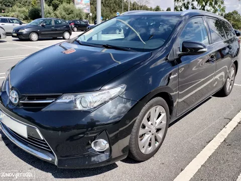 Toyota Auris Touring Sports 1.8 HSD Exclusive+Navi