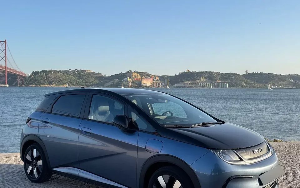 BYD Dolphin 60.4 kWh Design