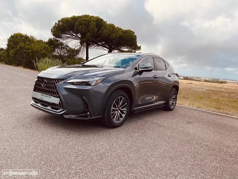 Lexus NX 450h+ Executive