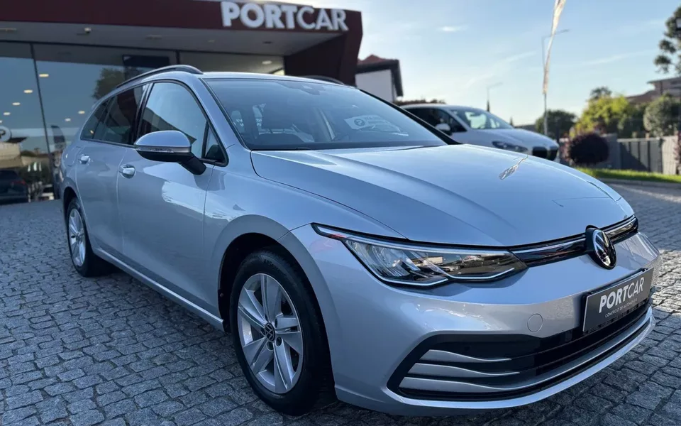 VW Golf Variant 1.0 TSI Life