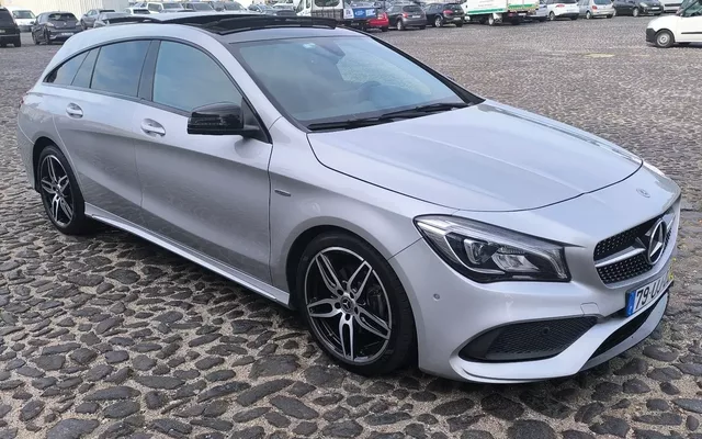 Mercedes-Benz CLA 200 d Shooting Brake AMG Line Aut.
