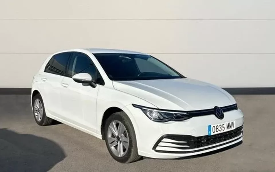 VOLKSWAGEN Golf 1.0 ETSI MHEV 81KW DSG LIFE 110 5P