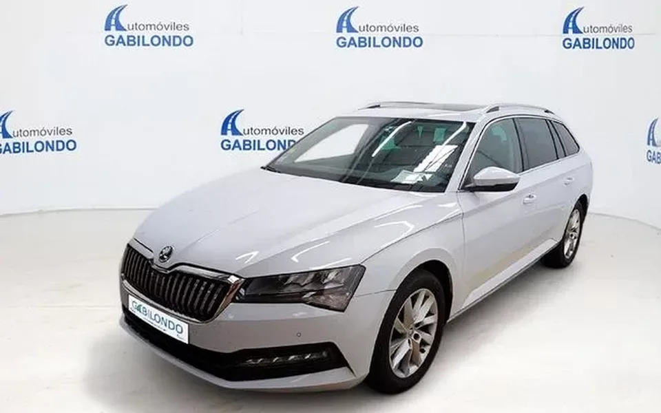 SKODA Superb Superb Combi 2.0TDI AdBlue Ambition DSG 110kW